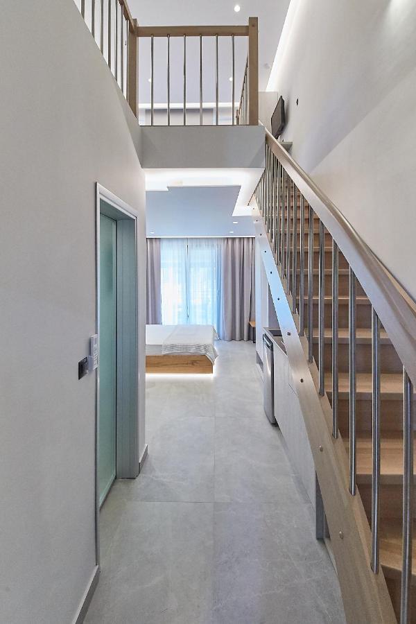 Albatros Luxury Suites Nea Vrasna Bagian luar foto